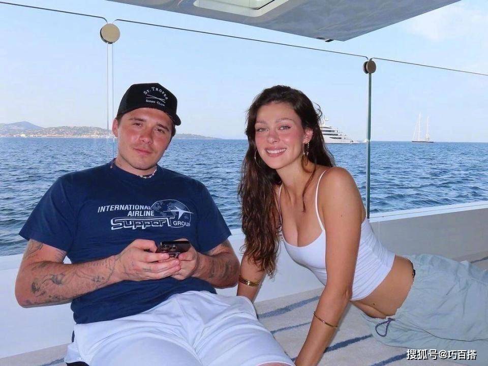 大布和妻子家族成员开启游艇度假模式!完全和父母切断联系,真狠