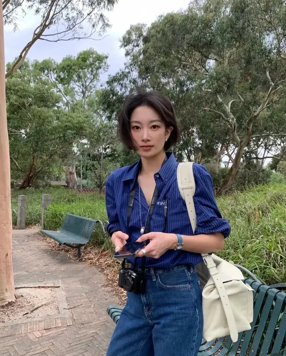 早秋的第一抹蓝，一定要留给衬衫，太清爽了