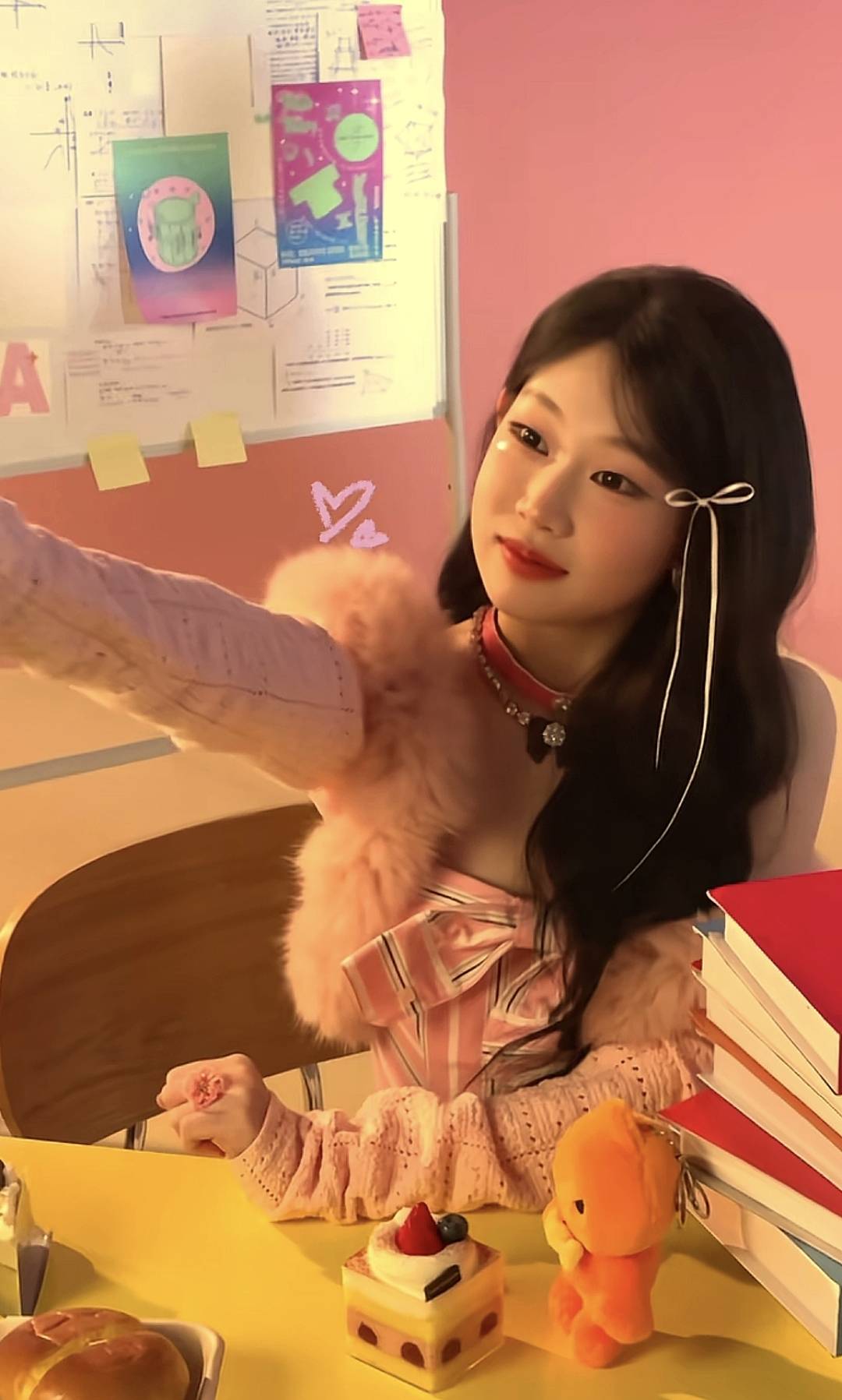 小沈阳女儿晒工作美照，18岁沈佳润酷似财阀千金，网友眼光真绝了