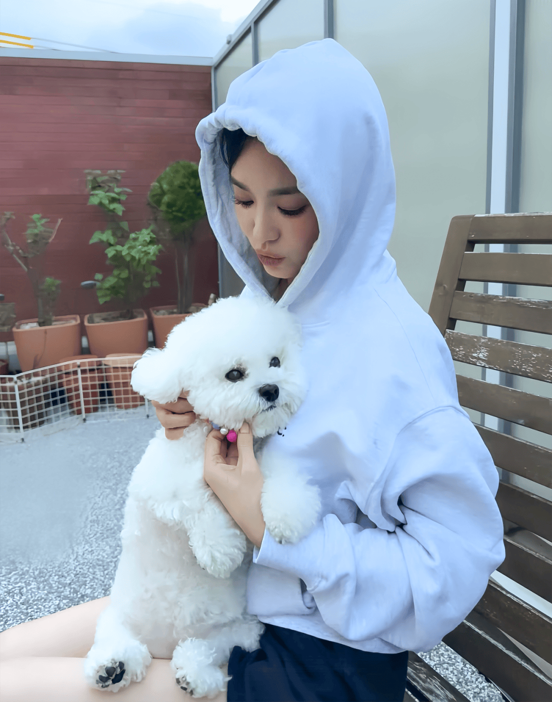 Jennie、宋慧乔，入秋女神都爱运动装！